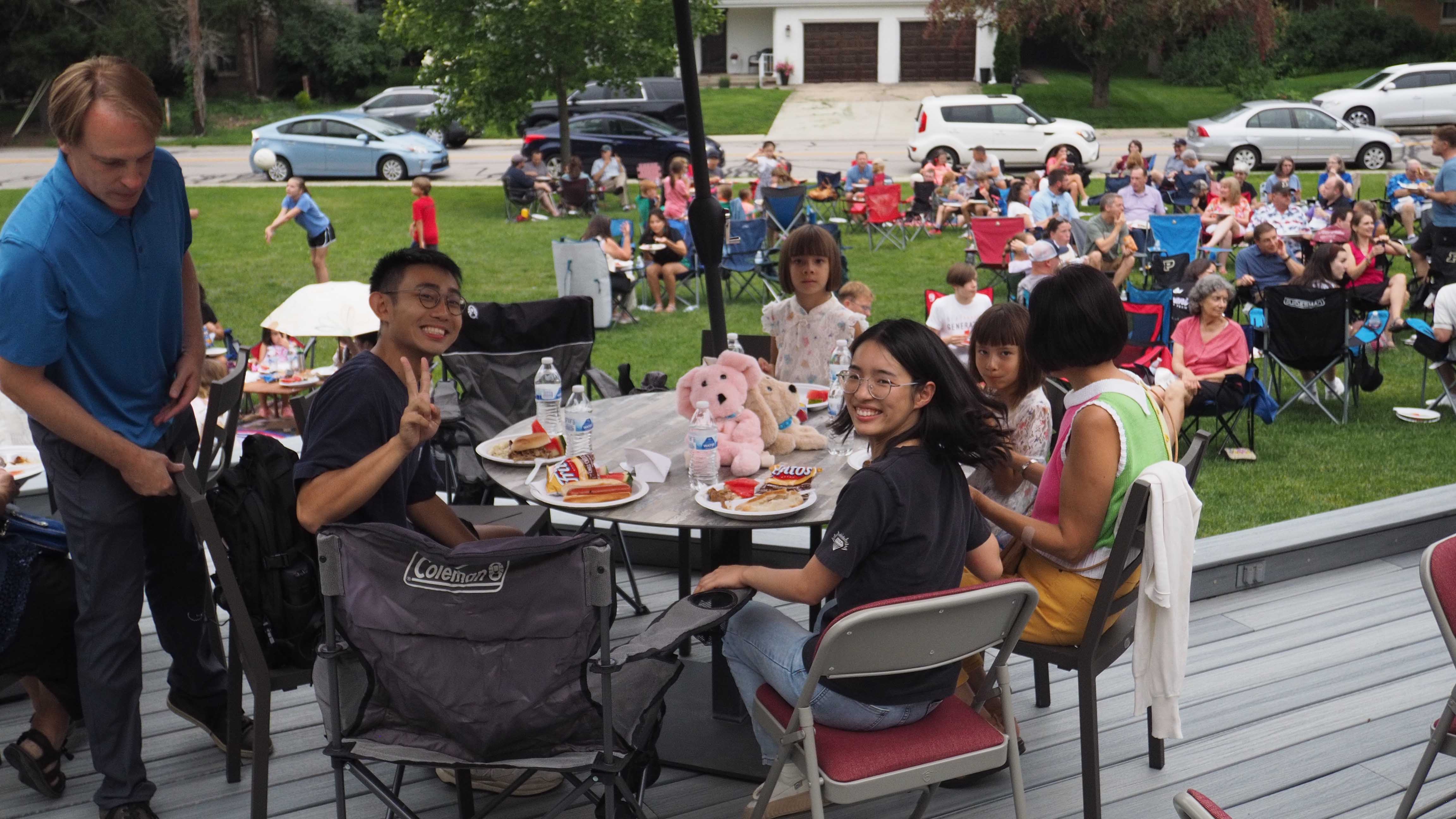 08-picnic and praise 3 WEB.jpg